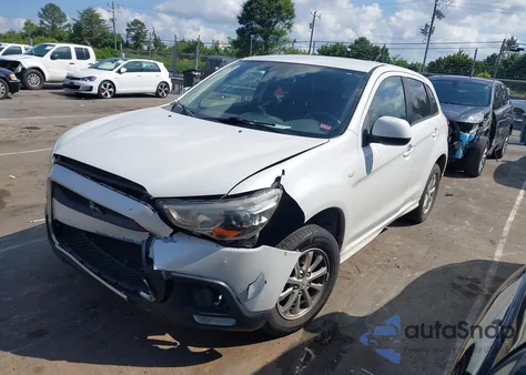 2011 Mitsubishi Outlander Sport Es z USA, uszkodzony, nr VIN JA4AP3AU1BZ010161